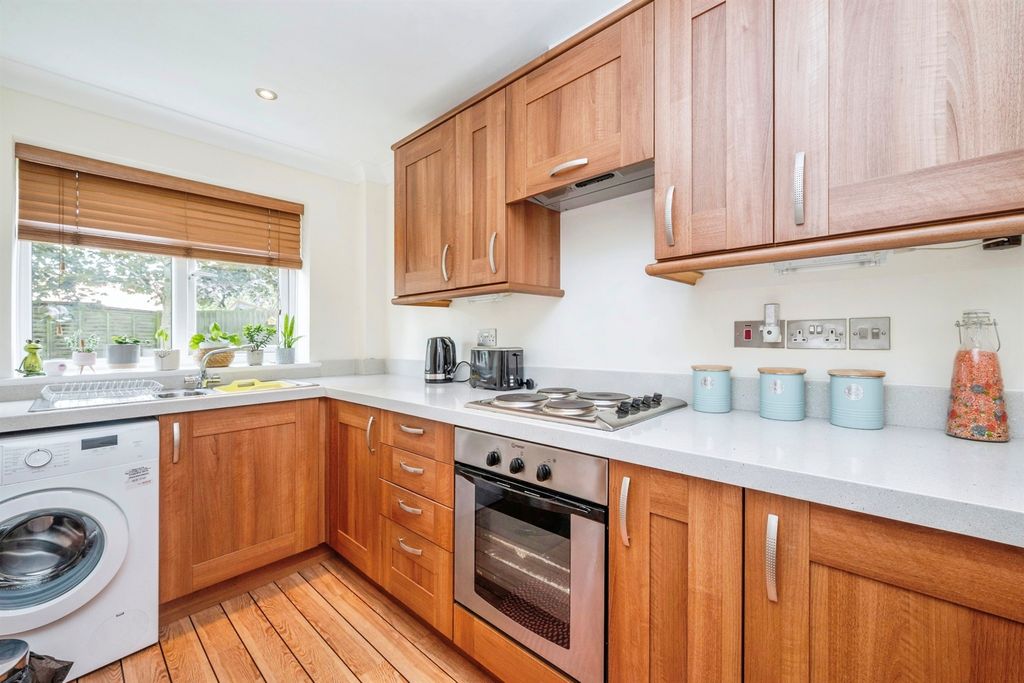 Property photo 3 of 17