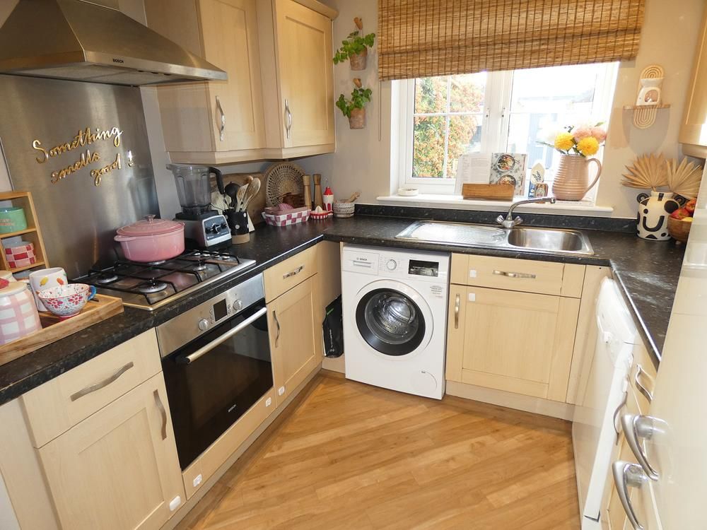 Property photo 3 of 34 2294Kit.Jpg