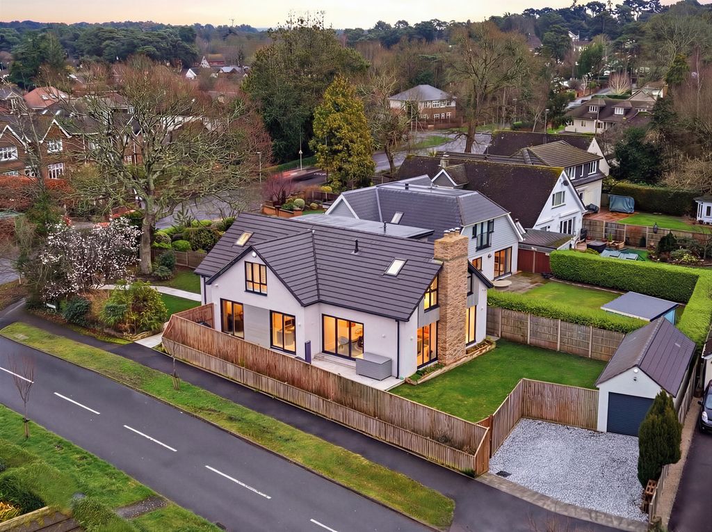 Property photo 1 of 30