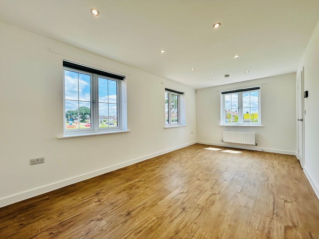 Property photo 2 of 12 Living Room