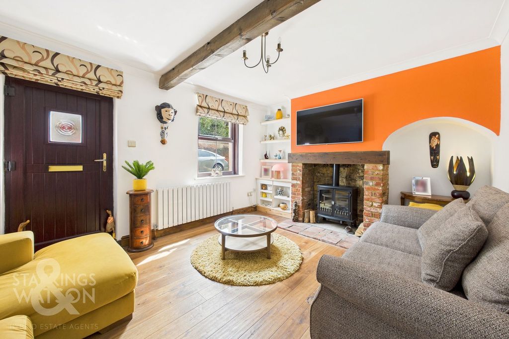 Property photo 2 of 37
