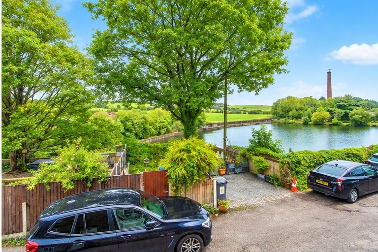 Property photo 1 of 14 9