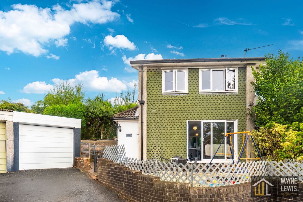 Property photo 1 of 29