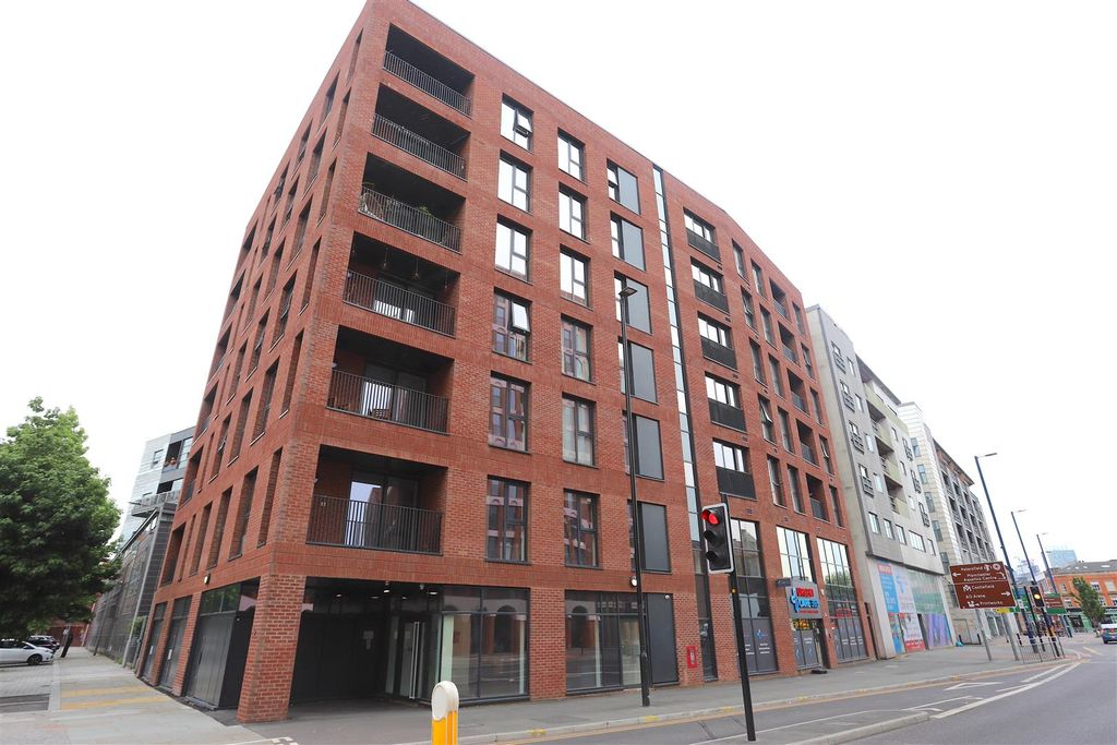 Property photo 1 of 14