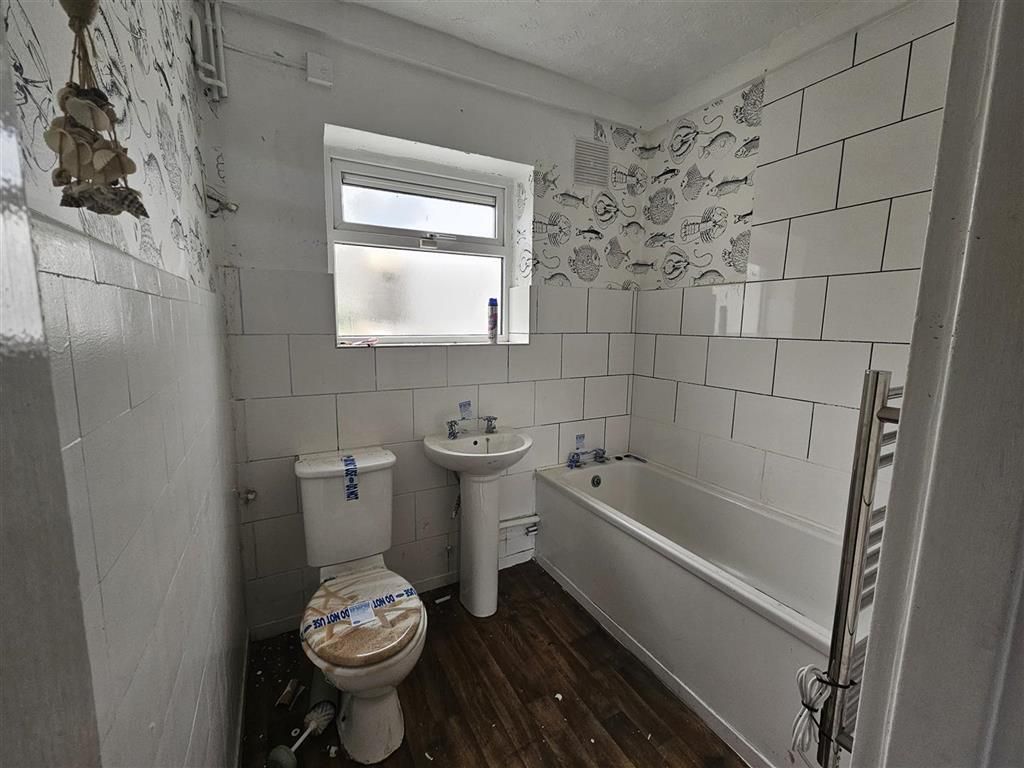 Property photo 2 of 4