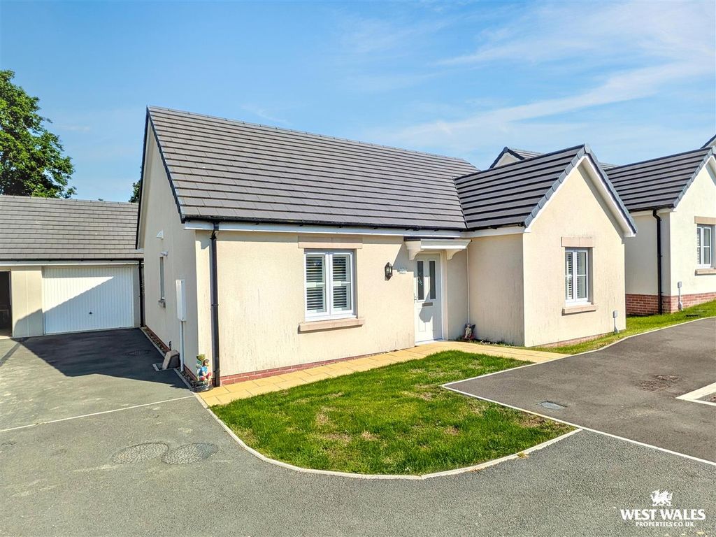 Property photo 1 of 25 6319.Jpg