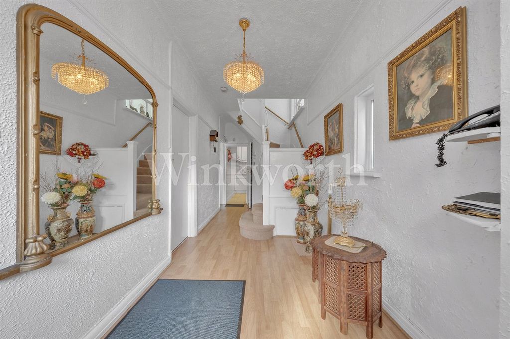 Property photo 2 of 11 Picture No. 03