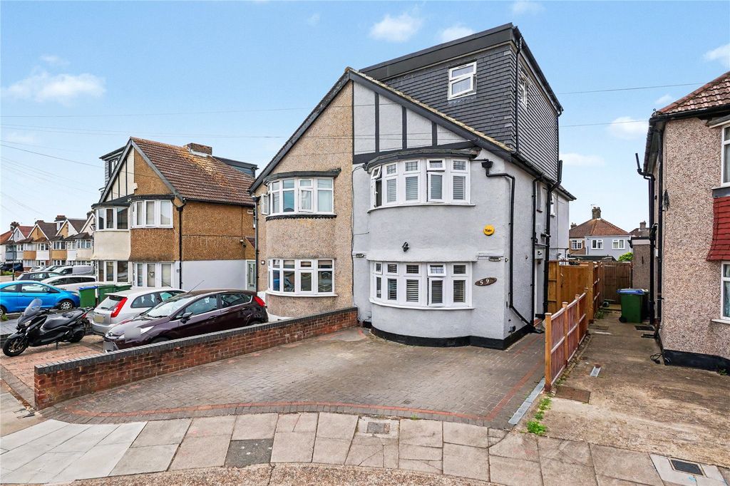 Property photo 1 of 32 Picture No. 01