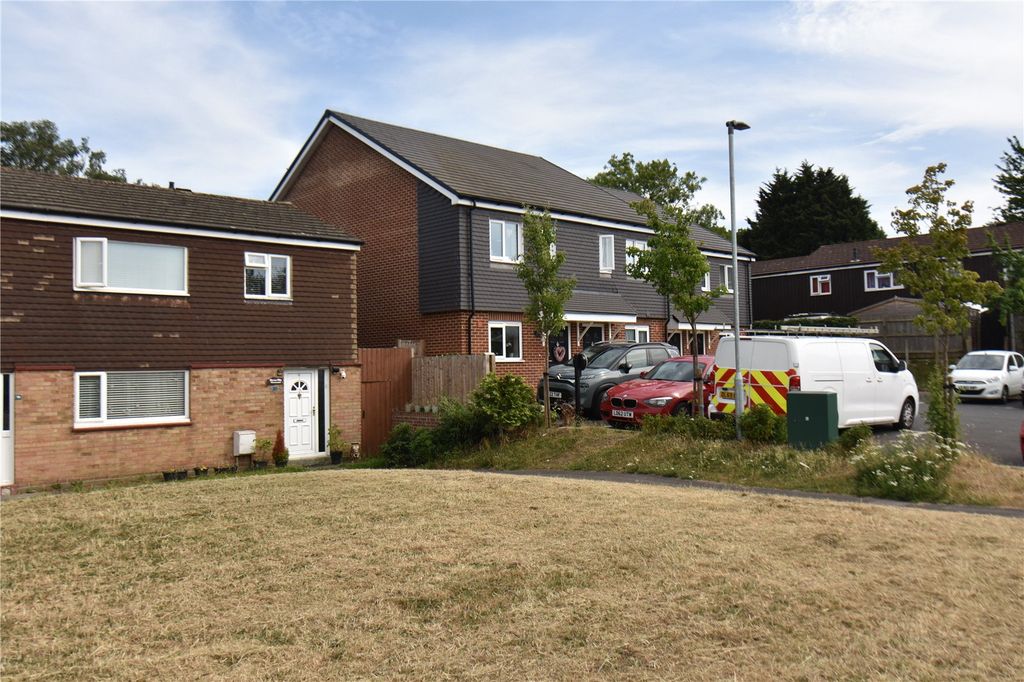 Property photo 1 of 16 External