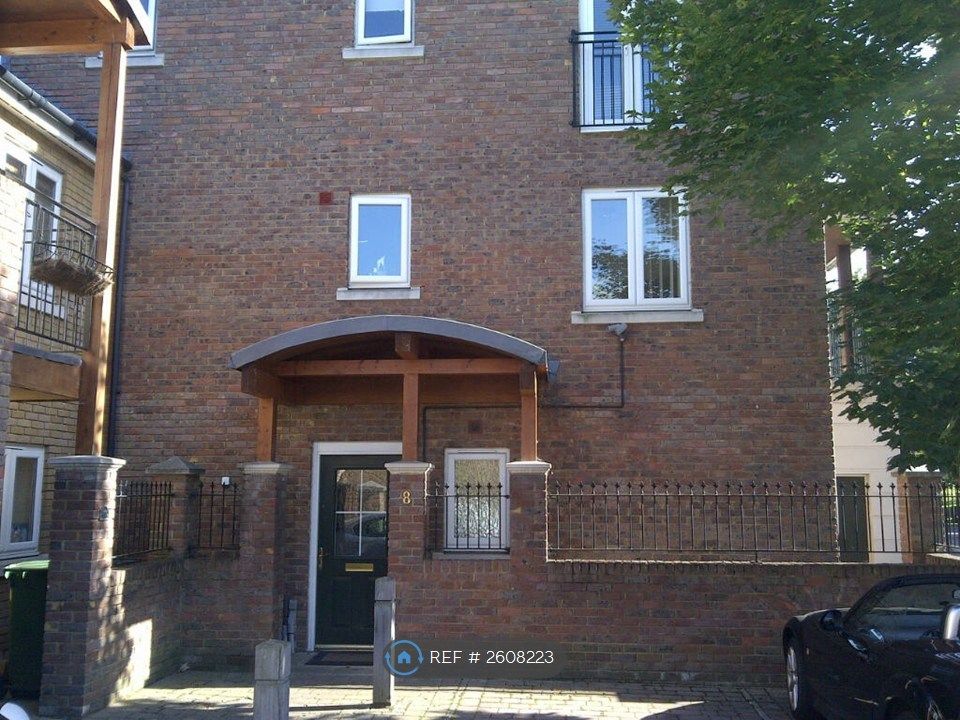 Property photo 2 of 11