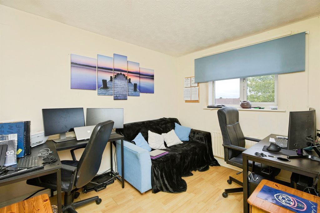 Property photo 2 of 17 Study