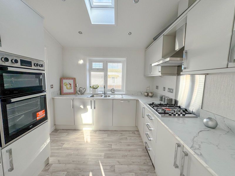 Property photo 2 of 8 Photo 3