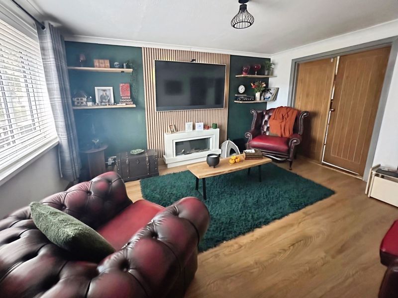 Property photo 3 of 14 Photo 10