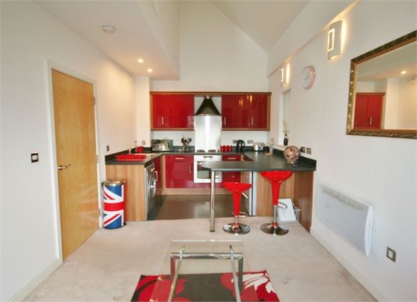 Property photo 2 of 10