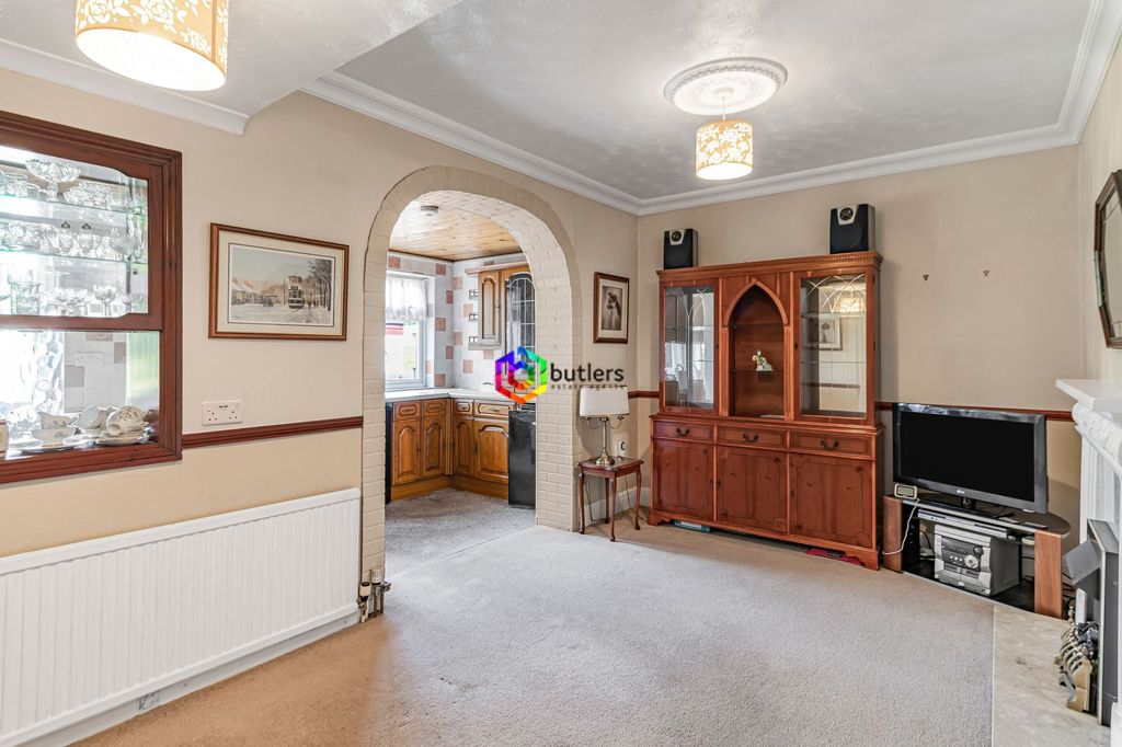 Property photo 3 of 30 Dining Room