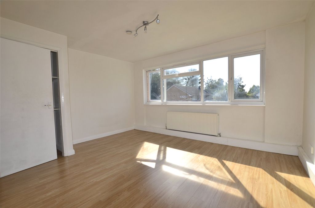 Property photo 3 of 17 Picture No. 10