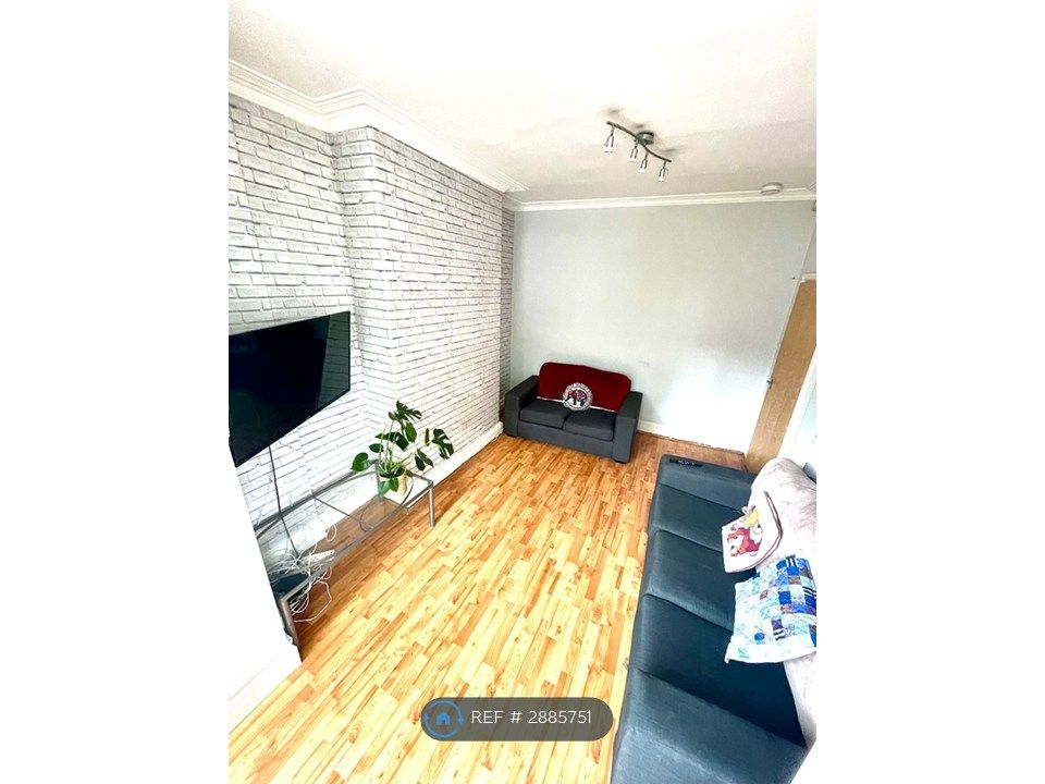 Property photo 2 of 14 Living Room