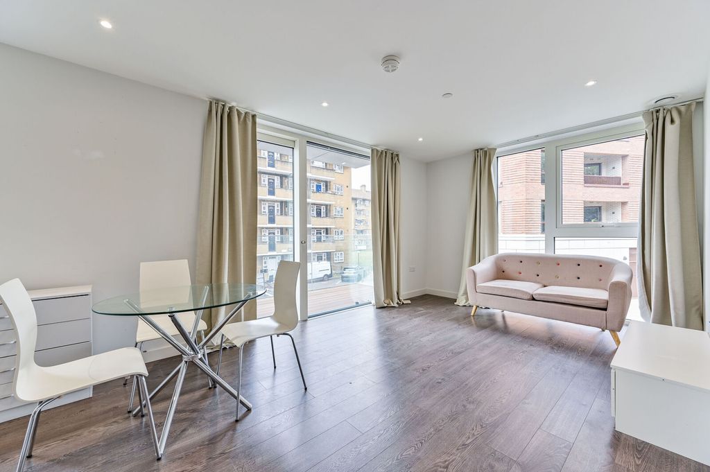 Property photo 1 of 19