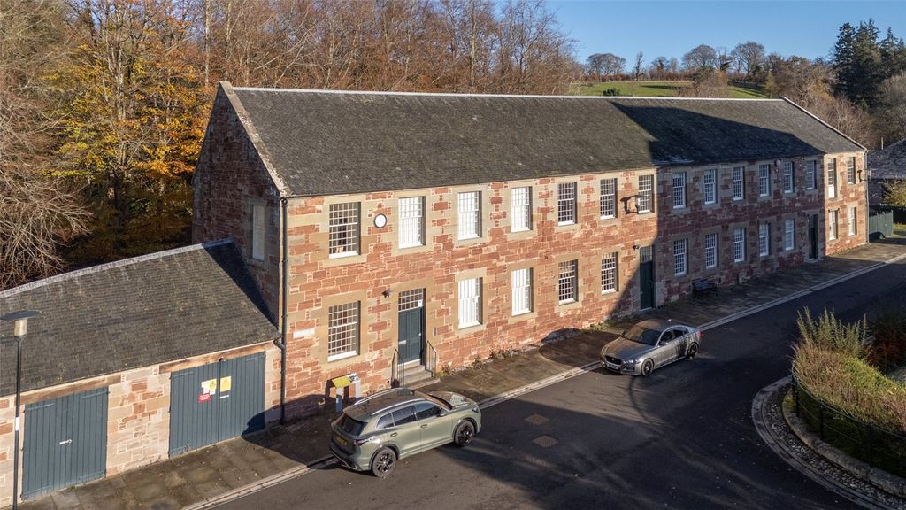 Property photo 1 of 11 Exterior