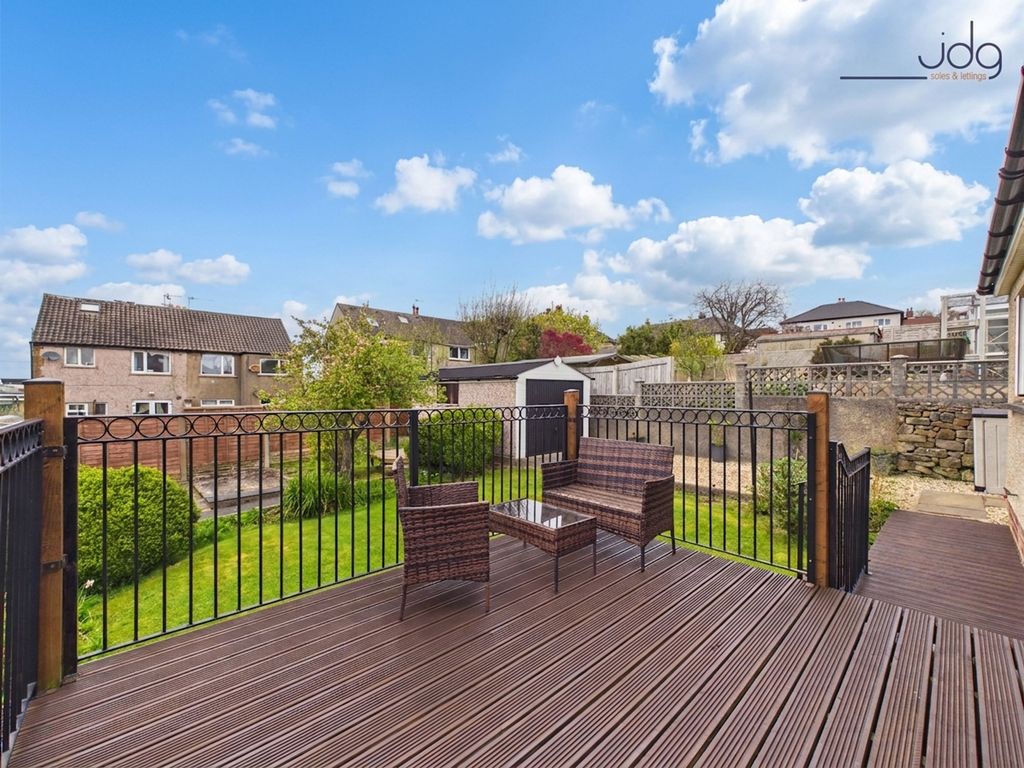 Property photo 2 of 19 Balcony Decking