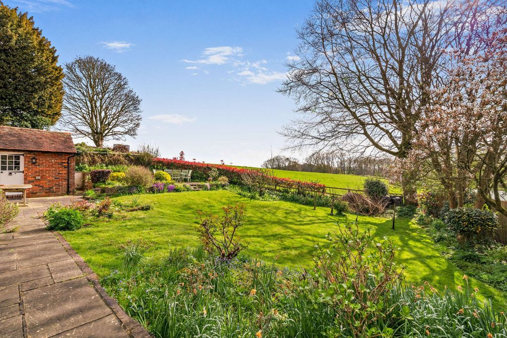 Property photo 2 of 24 Picture No. 04