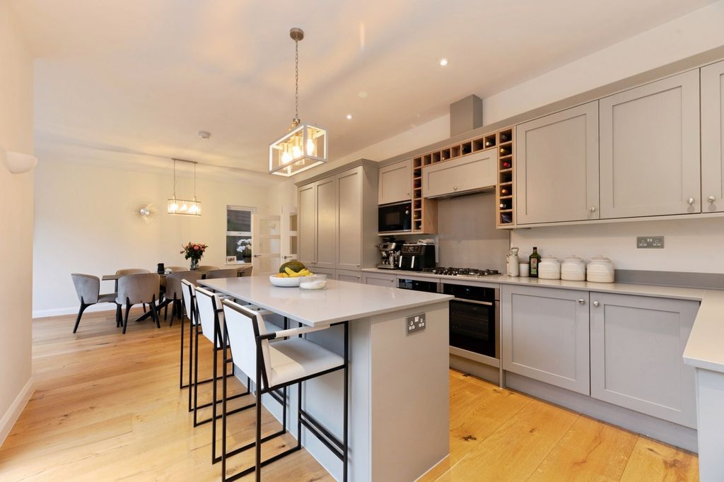 Property photo 1 of 24 Pbox-Img.Jpg