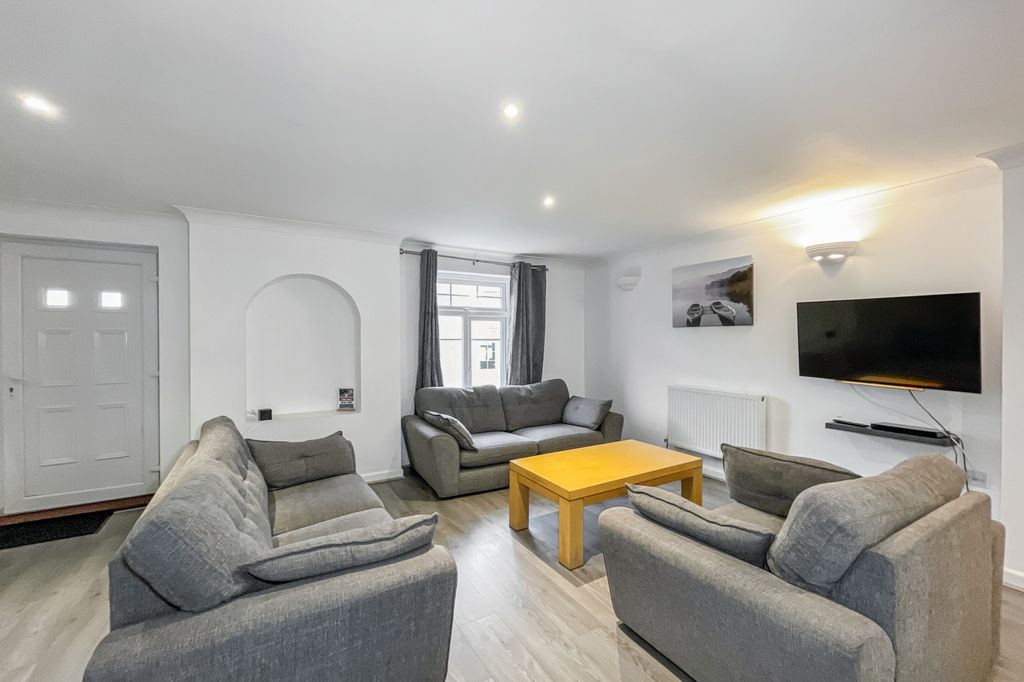 Property photo 2 of 27 80 Atlantic Reach,  Atlantic Reach, Newquay, Cornwall, Tr8 4LX