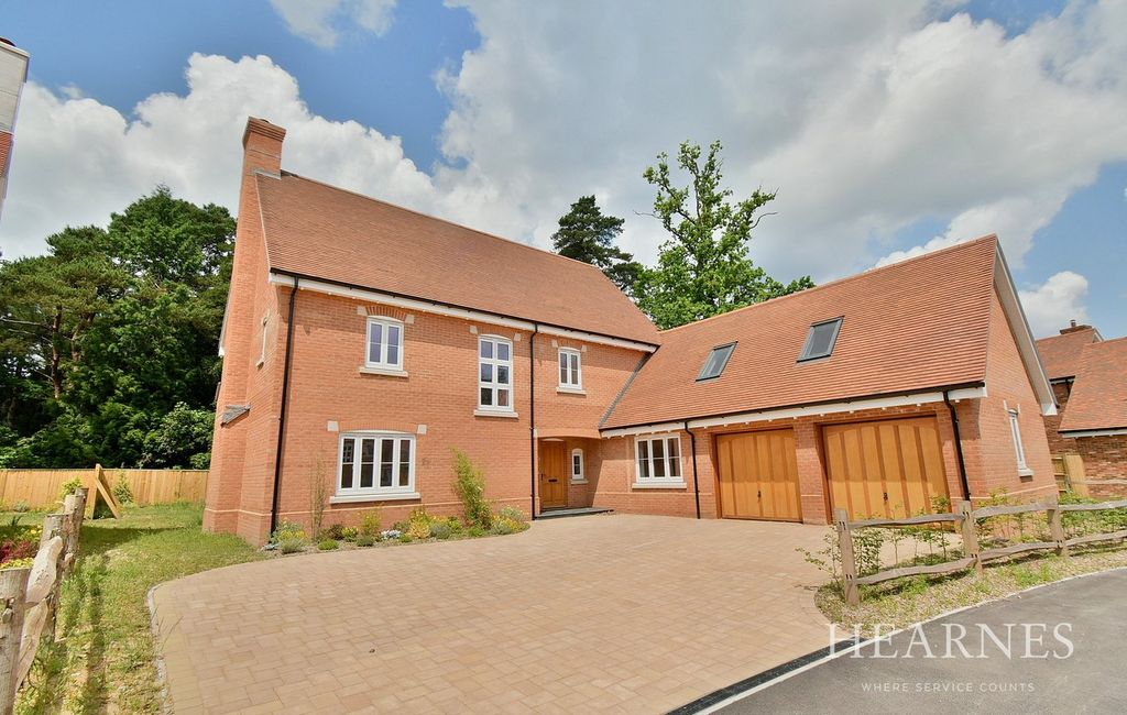 Property photo 1 of 19