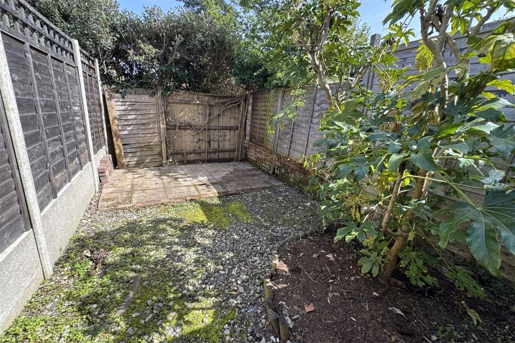 Property photo 2 of 12 Picture No. 22