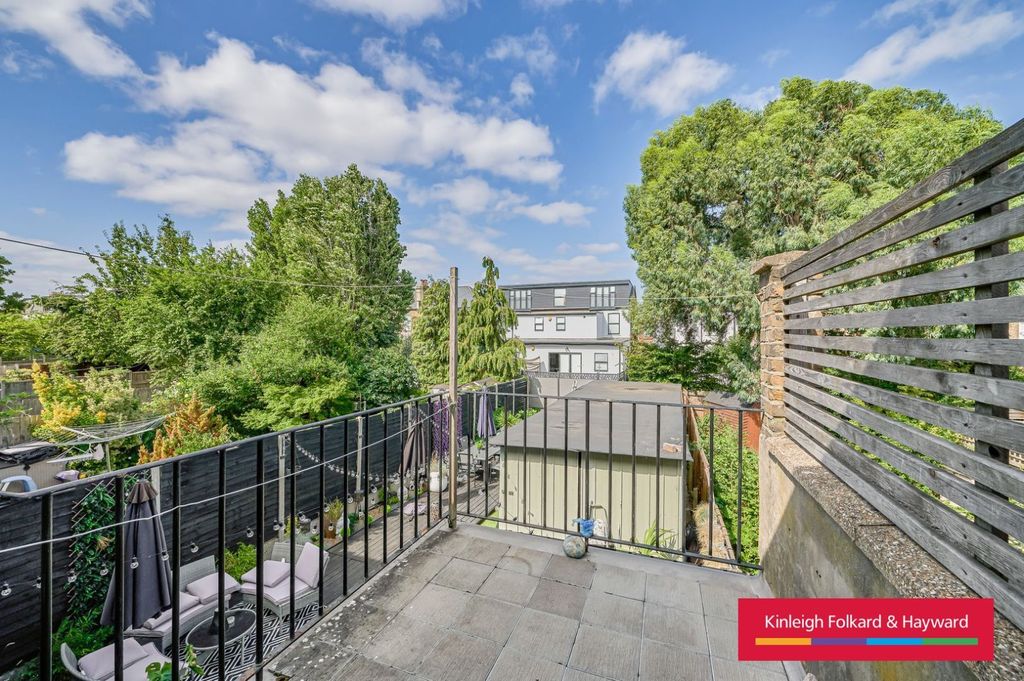 Property photo 3 of 15 Picture No. 04