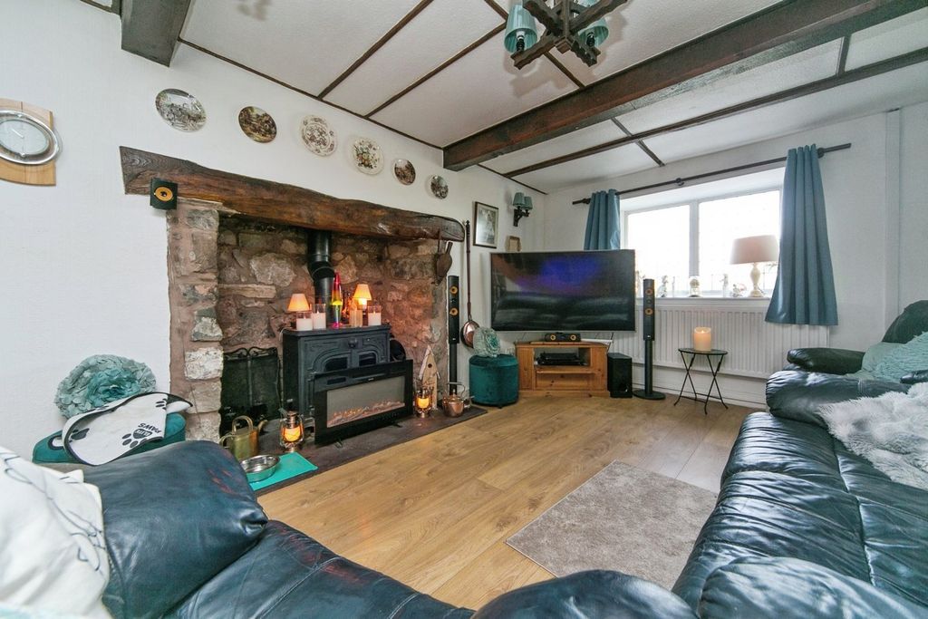 Property photo 3 of 20