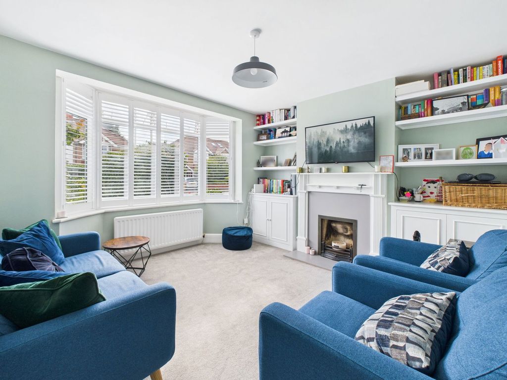 Property photo 3 of 18