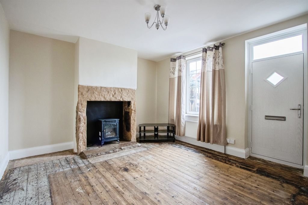 Property photo 2 of 14