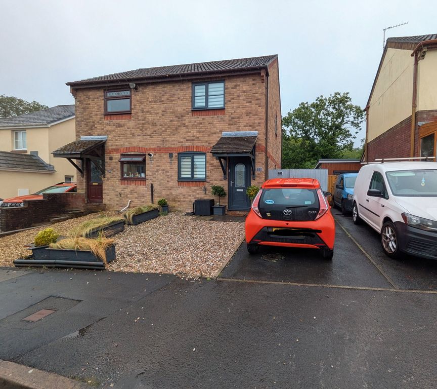 Property photo 1 of 8