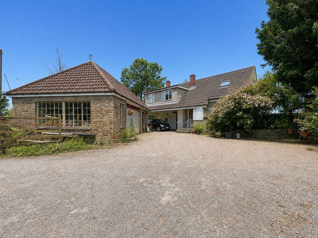 Property photo 1 of 27