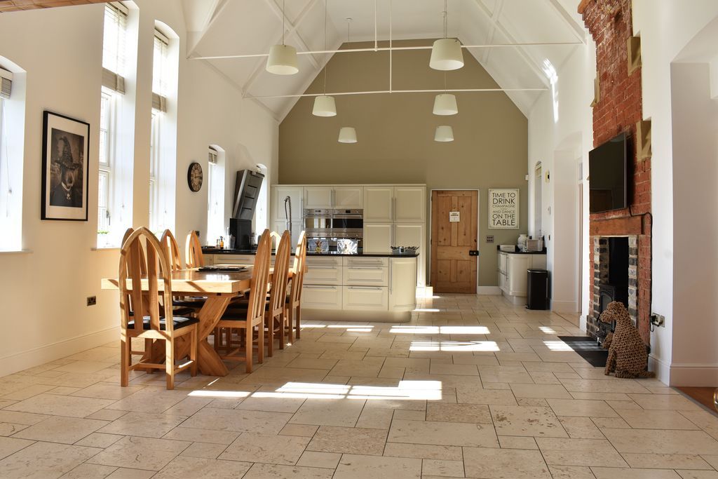 Property photo 3 of 23 Photo 19