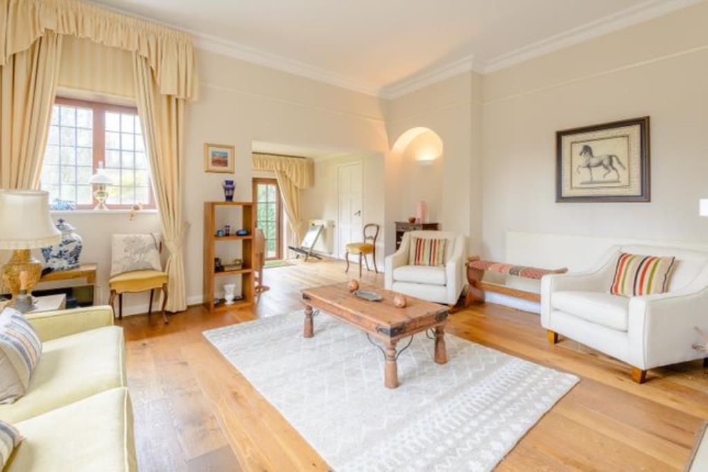Property photo 3 of 14 7234A7143F33152E7118