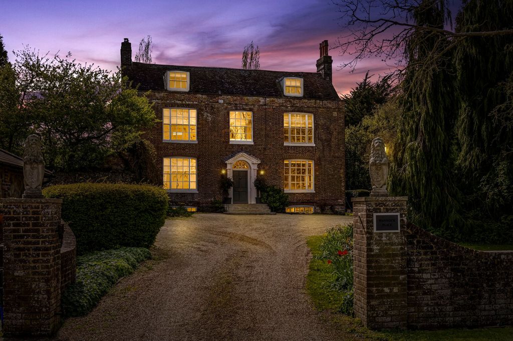 Property photo 2 of 55