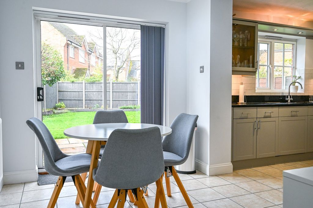 Property photo 3 of 13