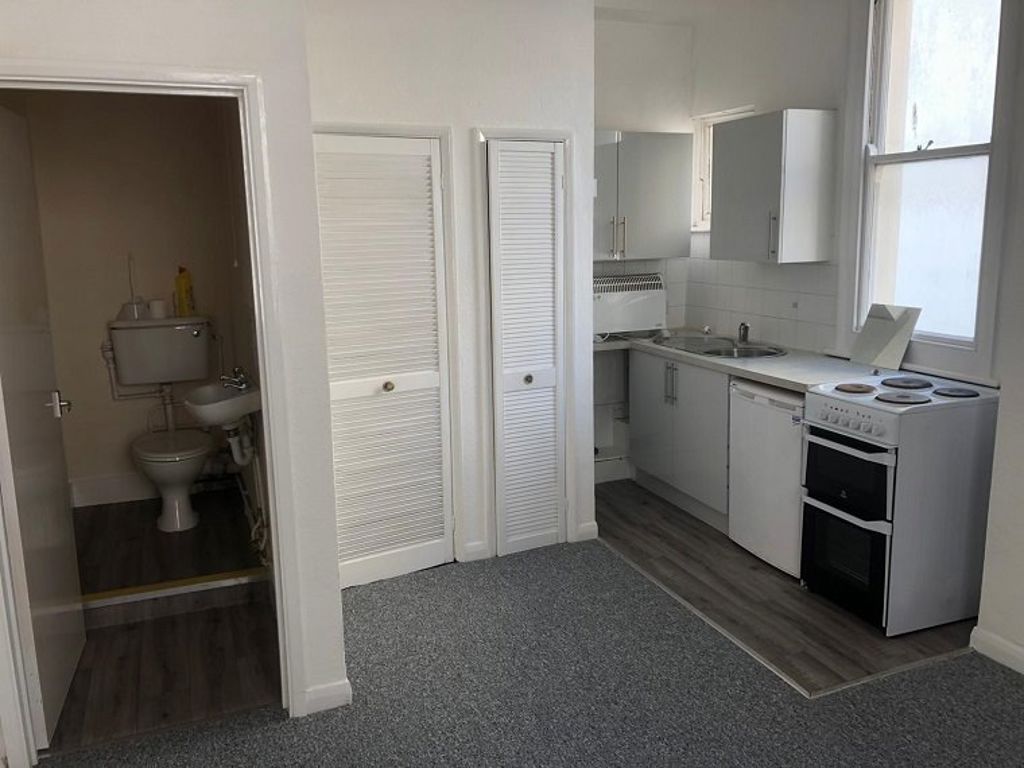 Property photo 3 of 4