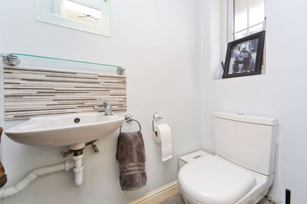 Additional image 10 of 3 bed semi-detached house for saleAusten Drive, Winwick, Warrington WA2