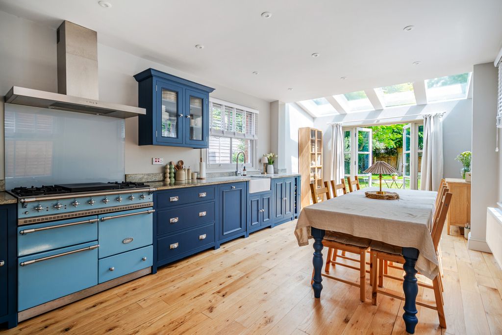 Property photo 3 of 16 1477231-12-6A2Fd7...