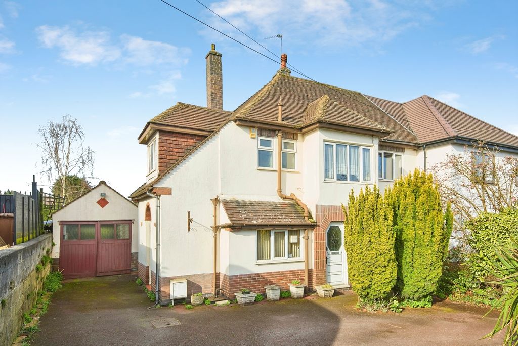 Property photo 1 of 18 Front