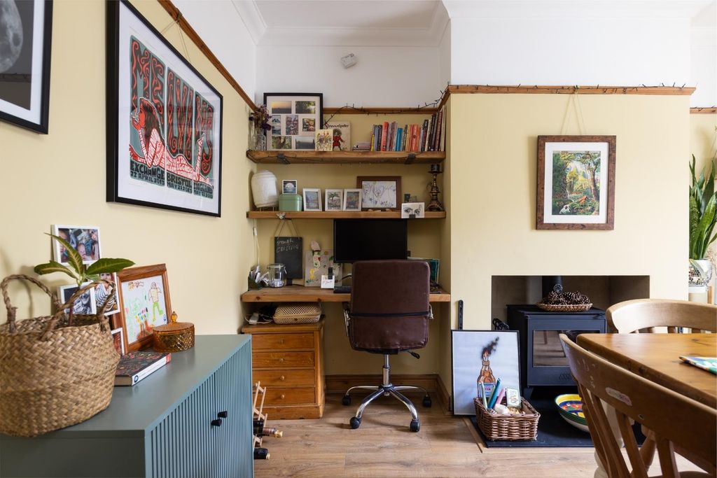 Property photo 3 of 33 55 Sherbourne Street, Bs5 8Eq-17.Jpg