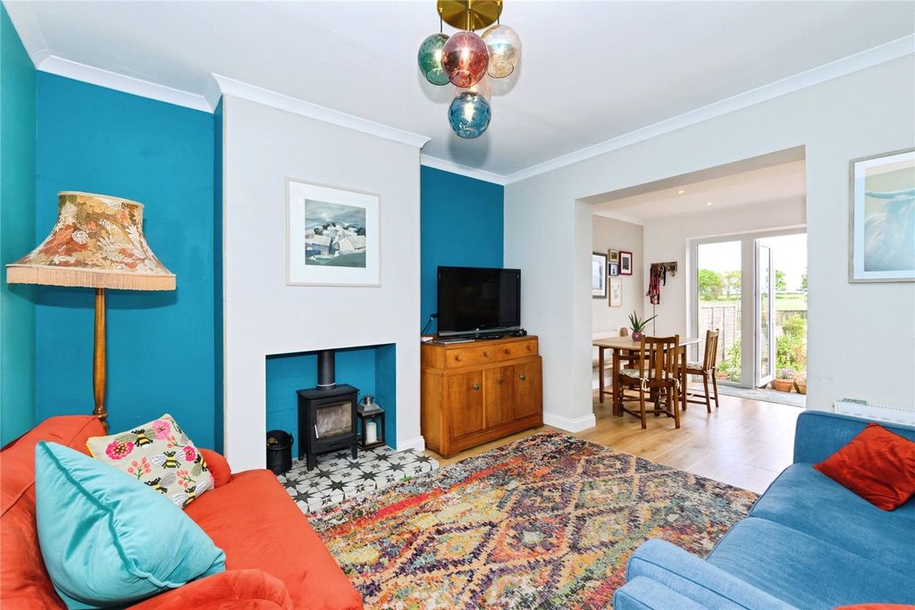Property photo 3 of 15 Sitting Room
