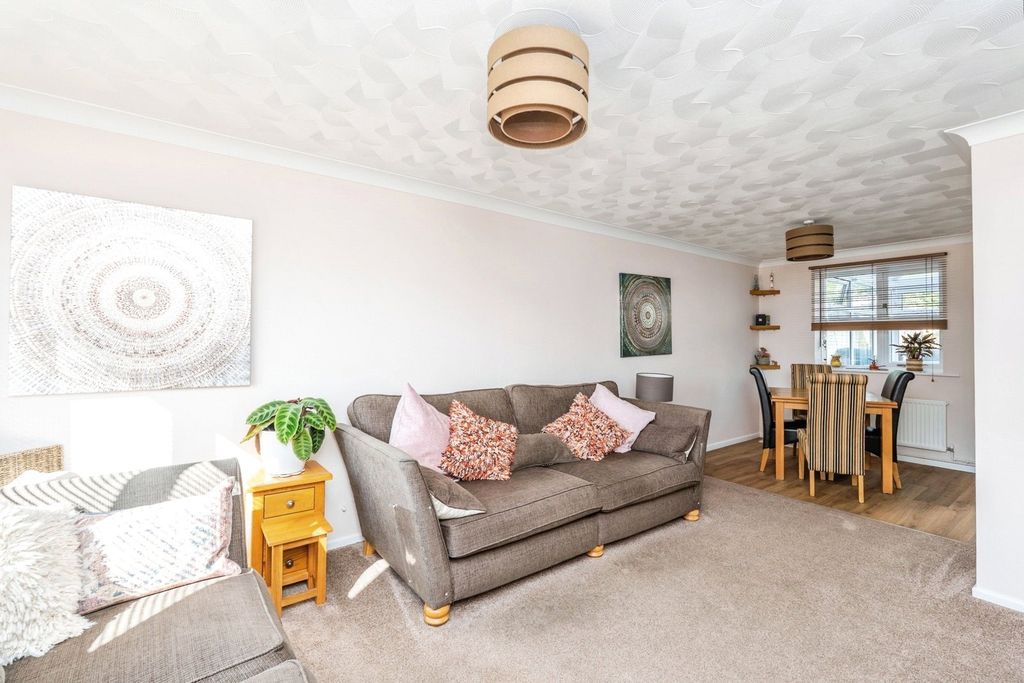 Property photo 3 of 17 Picture No. 06