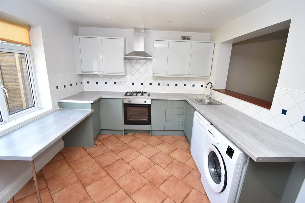 Property photo 3 of 21 Picture No. 22