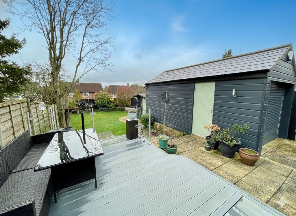 Property photo 2 of 18 4840782