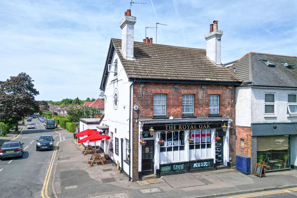 Property photo 3 of 7 Royal Oak, 68 High St, Caterham Cr3 5Ub