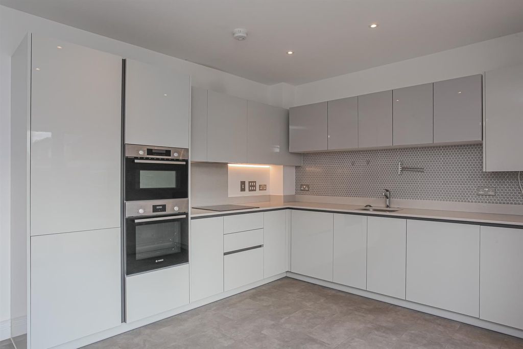 Property photo 2 of 19 Img_8640.Jpg